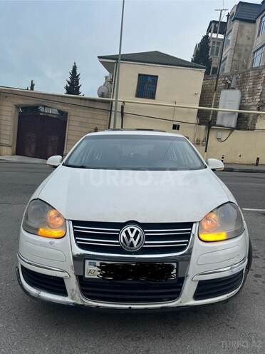 Volkswagen Jetta-9