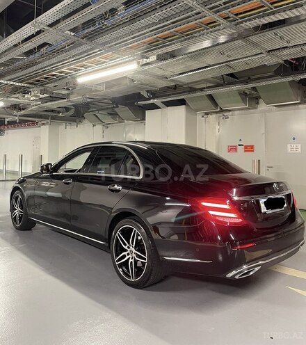 Mercedes E 220 d 2019, 107,200 km - 2.0 l - Bakı