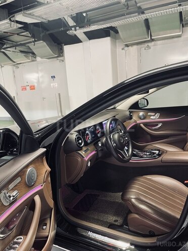 Mercedes E 220 d 2019, 107,200 km - 2.0 l - Bakı
