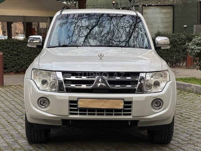 Mitsubishi Pajero 2013, 176,523 km - 3.5 l - Bakı