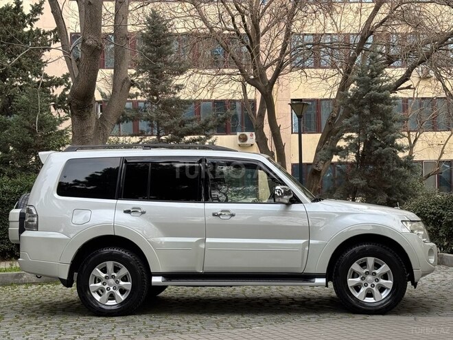 Mitsubishi Pajero 2013, 176,523 km - 3.5 l - Bakı