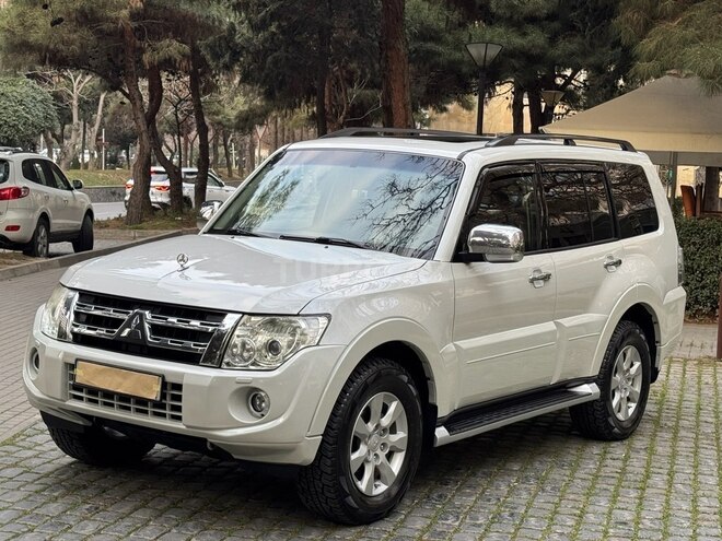 Mitsubishi Pajero 2013, 176,523 km - 3.5 l - Bakı