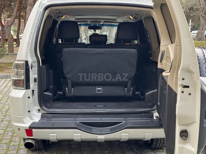 Mitsubishi Pajero 2013, 176,523 km - 3.5 l - Bakı