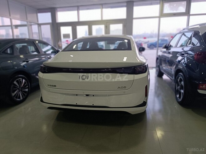 Changan Qiyuan A05 2024, 0 km - 1.5 л - Bakı