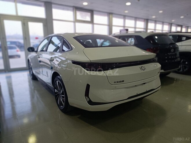 Changan Qiyuan A05 2024, 0 km - 1.5 л - Bakı