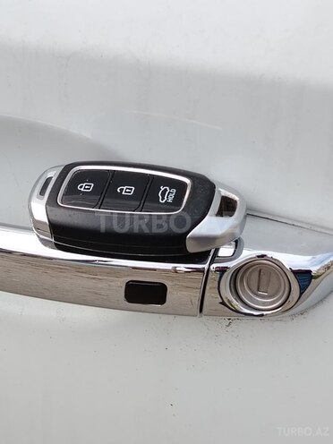 Hyundai Accent 2018, 201,102 km - 1.6 l - Bakı