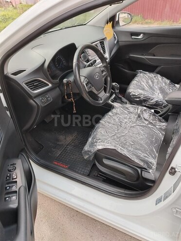 Hyundai Accent 2018, 201,102 km - 1.6 l - Bakı