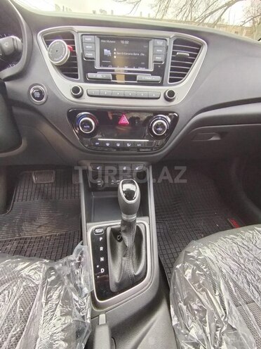 Hyundai Accent 2018, 201,102 km - 1.6 l - Bakı