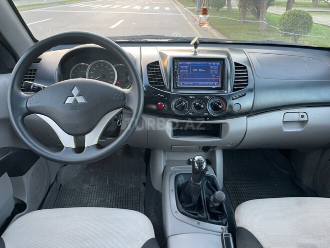 Mitsubishi L200 2014, 313,000 km - 2.5 л - Bakı