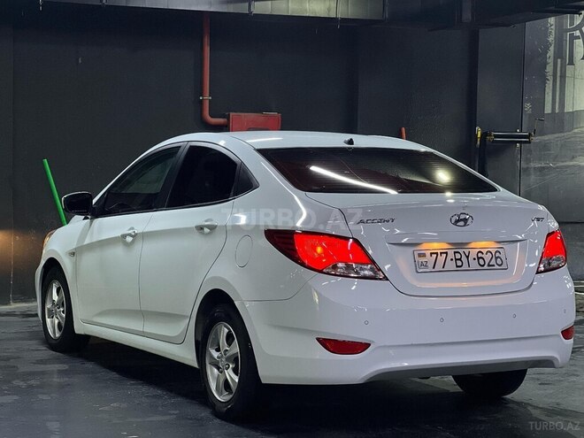Hyundai Accent 2015, 163,000 km - 1.6 л - Bakı
