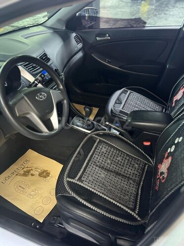 Hyundai Accent 2015, 163,000 km - 1.6 л - Bakı