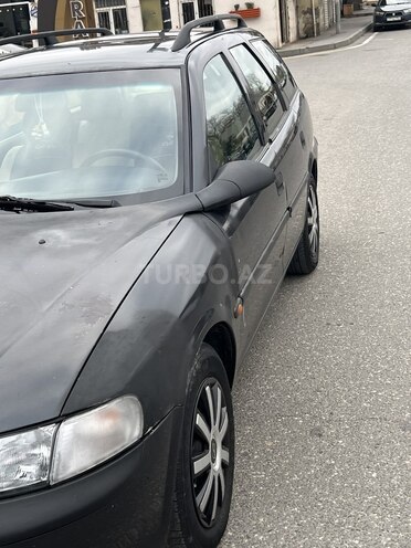 Opel Vectra 1998, 230,000 km - 2.0 л - Bakı