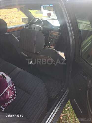 Mercedes E 200 d 1992, 285,000 km - 2.0 l - Şəki