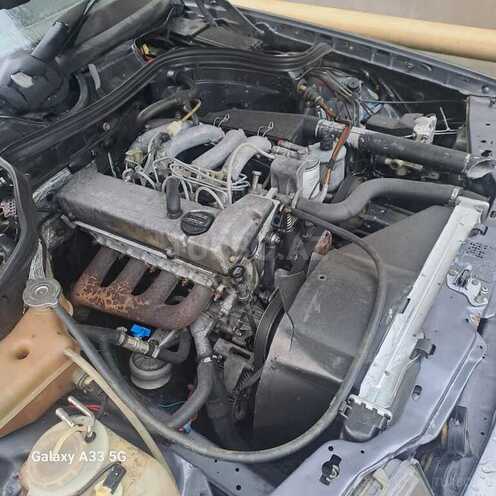 Mercedes E 200 d 1992, 285,000 km - 2.0 l - Şəki