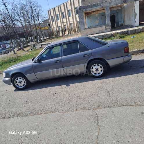 Mercedes E 200 d 1992, 285,000 km - 2.0 l - Şəki