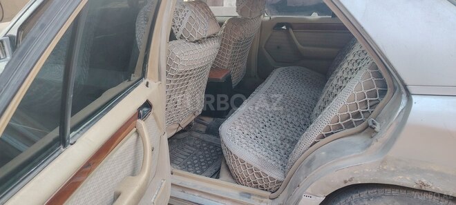 Mercedes E 200 d 1991, 201,012 km - 2.0 l - Bərdə