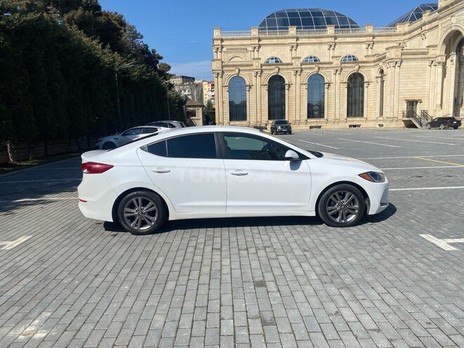 Hyundai Elantra 2018, 200,000 km - 2.0 l - Bakı