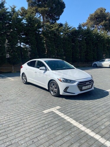 Hyundai Elantra 2018, 200,000 km - 2.0 l - Bakı