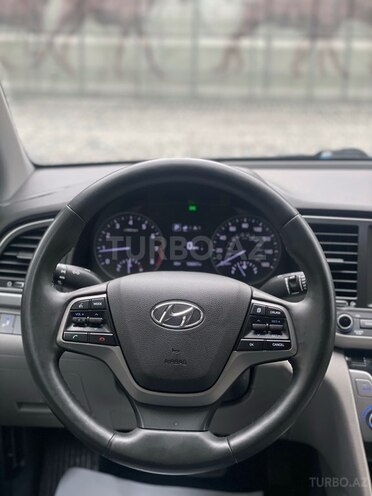 Hyundai Elantra 2016, 137,000 km - 2.0 л - Bakı