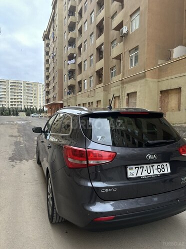Kia Ceed 2015, 207,000 km - 1.6 l - Bakı