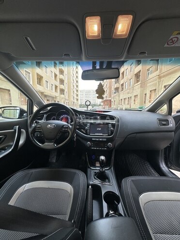 Kia Ceed 2015, 207,000 km - 1.6 l - Bakı