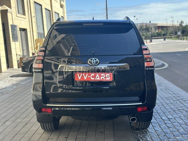 Toyota Land Cruiser Prado-9