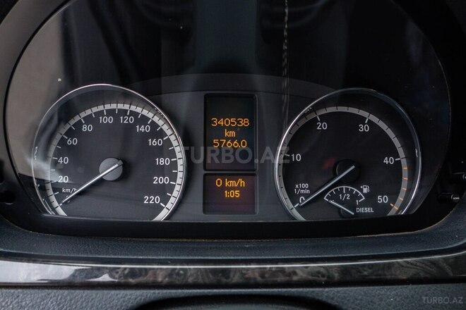Mercedes Viano 2010, 340,000 km - 3.0 l - Bakı