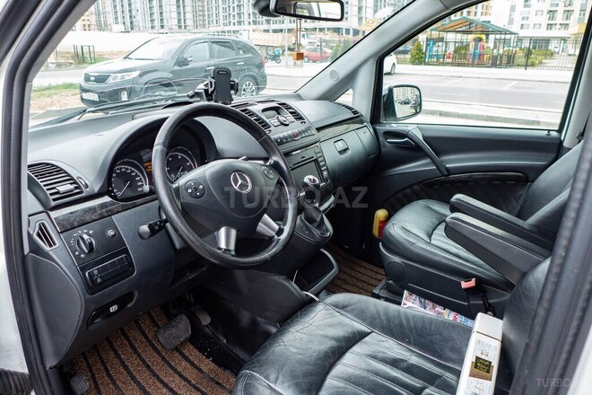 Mercedes Viano 2010, 340,000 km - 3.0 l - Bakı