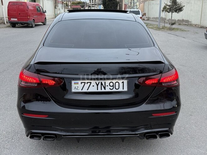 Mercedes E 300-8