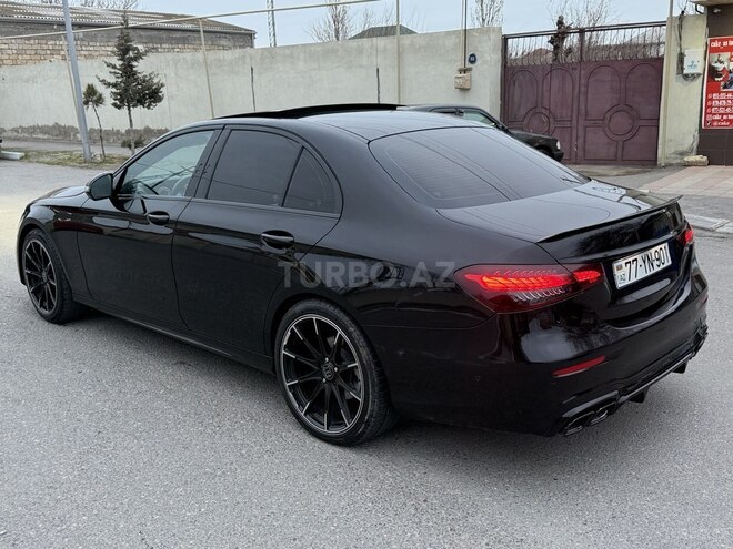 Mercedes E 300-7