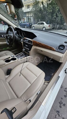 Mercedes C 250-8