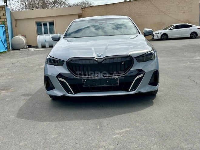 BMW i5 2024, 1,500 km - 0.1 l - Bakı