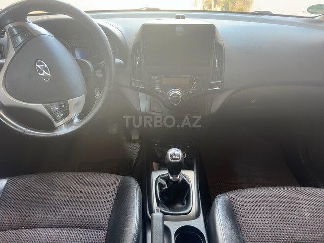 Hyundai i30 2011, 225,000 km - 1.6 l - Bakı