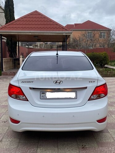 Hyundai Accent 2015, 117,000 km - 1.4 l - Bakı