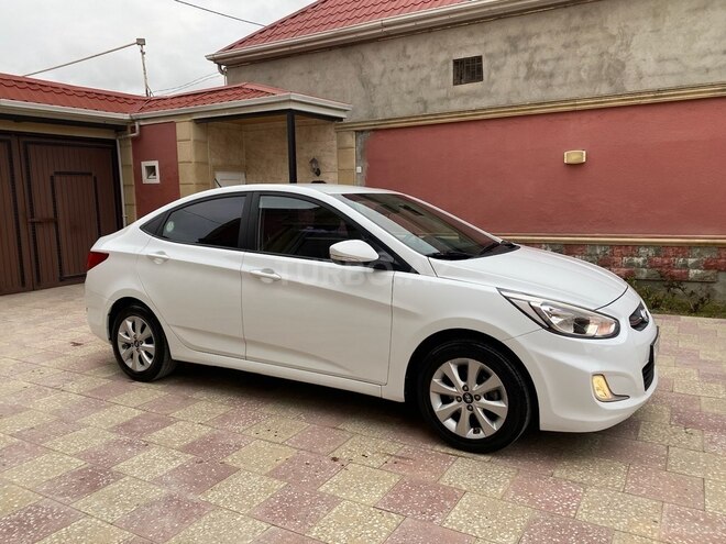 Hyundai Accent 2015, 117,000 km - 1.4 l - Bakı