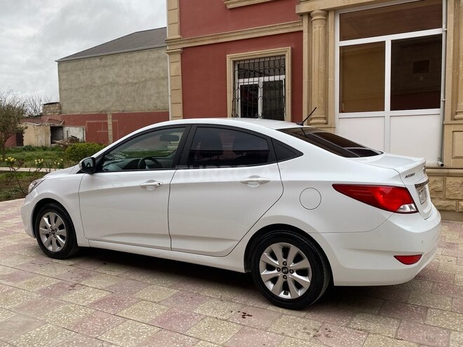 Hyundai Accent 2015, 117,000 km - 1.4 l - Bakı