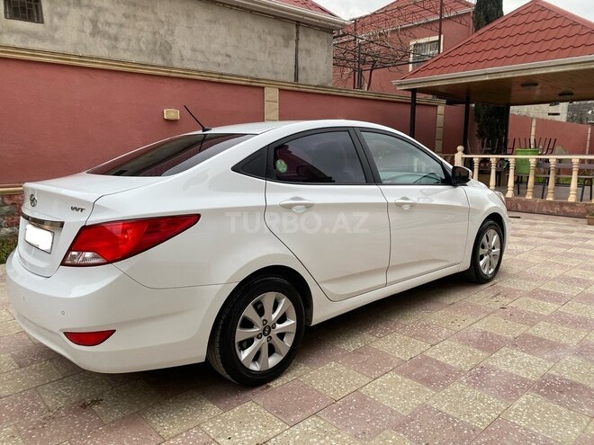 Hyundai Accent 2015, 117,000 km - 1.4 l - Bakı
