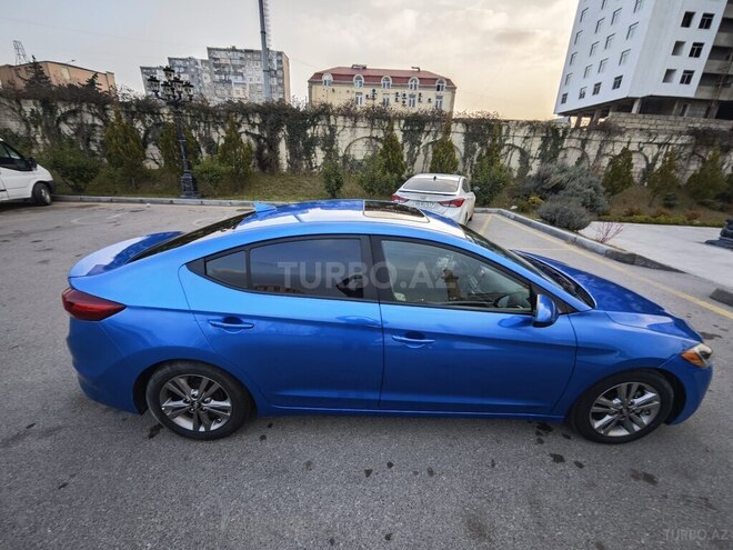 Hyundai Elantra 2017, 135,000 km - 2.0 l - Bakı