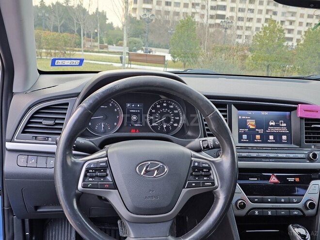 Hyundai Elantra 2017, 135,000 km - 2.0 l - Bakı