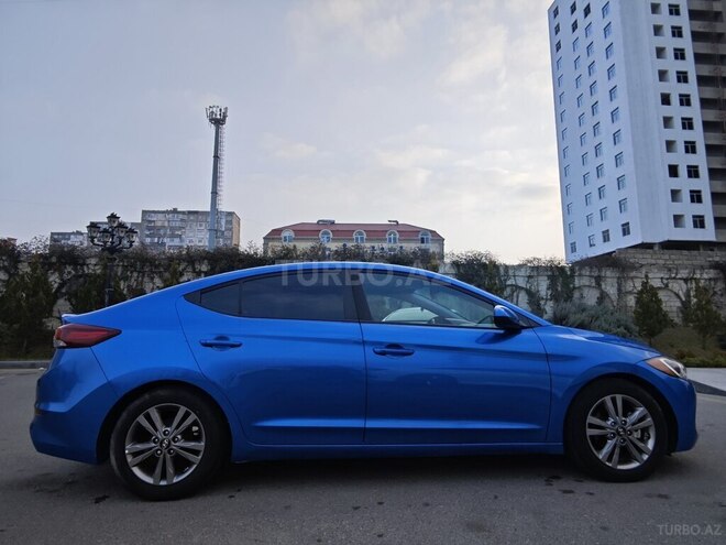 Hyundai Elantra 2017, 135,000 km - 2.0 l - Bakı
