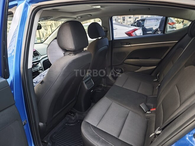 Hyundai Elantra 2017, 135,000 km - 2.0 l - Bakı