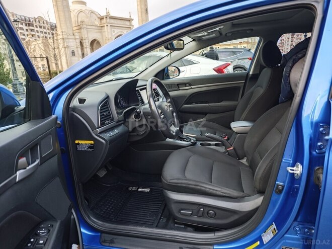 Hyundai Elantra 2017, 135,000 km - 2.0 l - Bakı