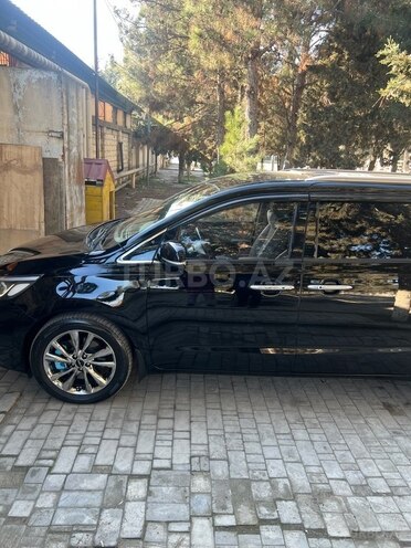 Kia Carnival 2018, 200,000 km - 2.2 l - Bakı