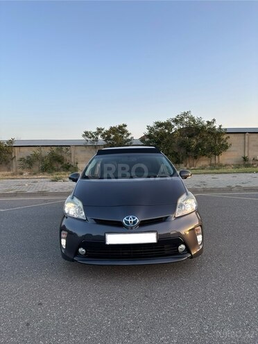 Toyota Prius-1