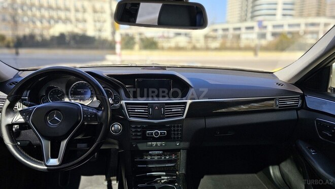 Mercedes E 220 d 2013, 275,471 km - 2.2 л - Bakı