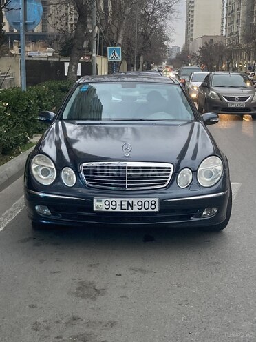 Mercedes E 240 2002, 296,500 km - 2.6 l - Bakı
