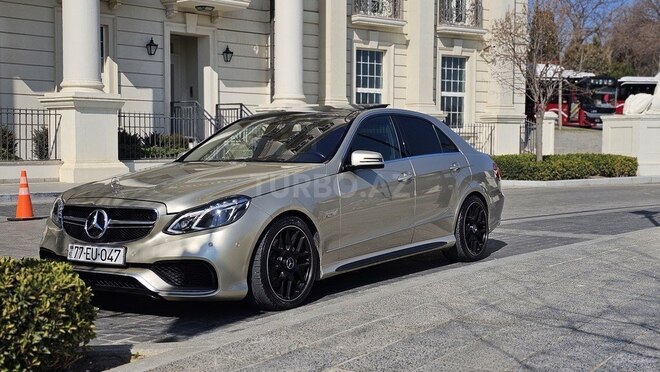 Mercedes E 220 d 2013, 275,471 km - 2.2 л - Bakı