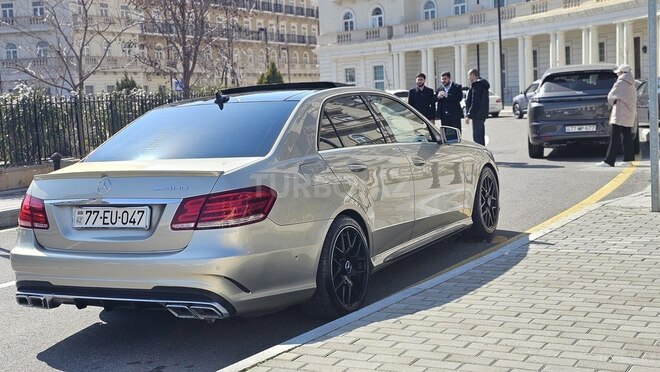 Mercedes E 220 d 2013, 275,471 km - 2.2 л - Bakı