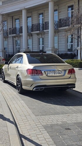 Mercedes E 220 d 2013, 275,471 km - 2.2 л - Bakı