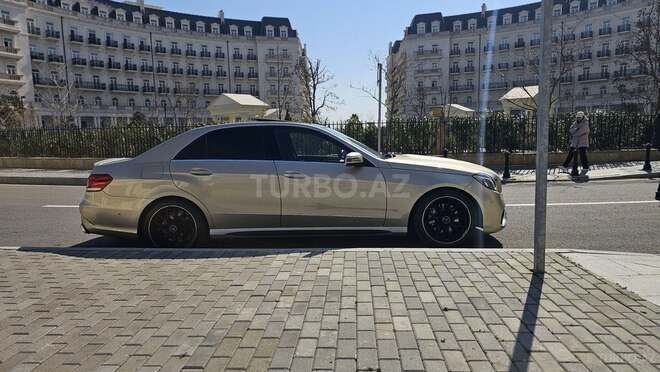 Mercedes E 220 d 2013, 275,471 km - 2.2 л - Bakı
